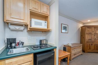 Mountainside Inn 318