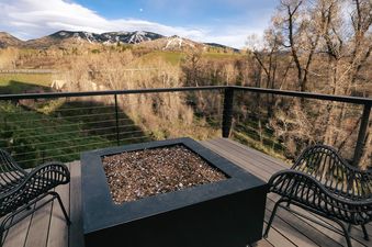 08 Fire pit on deck