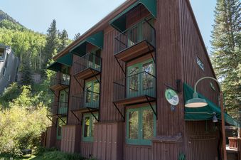 The exterior of Manitou Lodge 2.