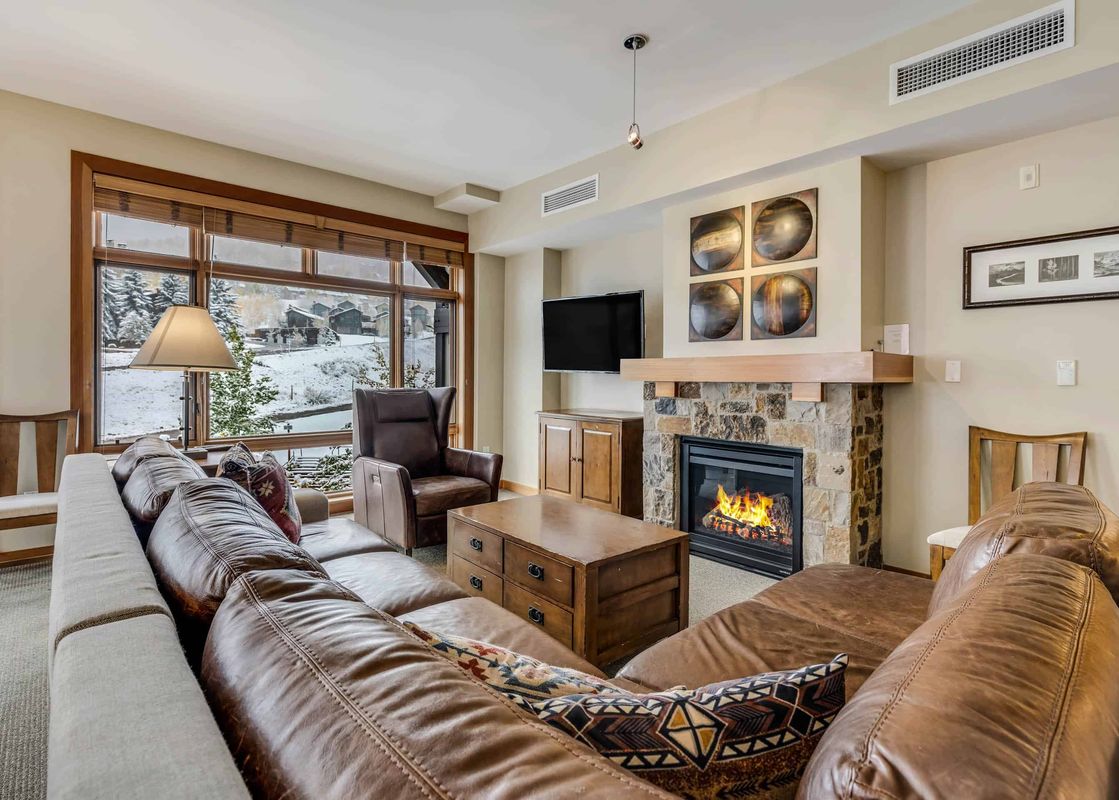 Capitol Peak Lodge 3304