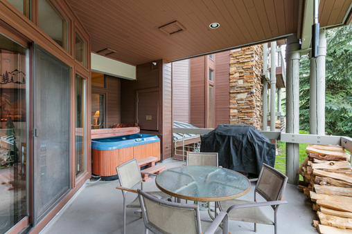 Private Hot Tub