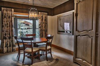 Stein Eriksen Lodge Luxury Three Bedroom Suite with Two Hot Tubs