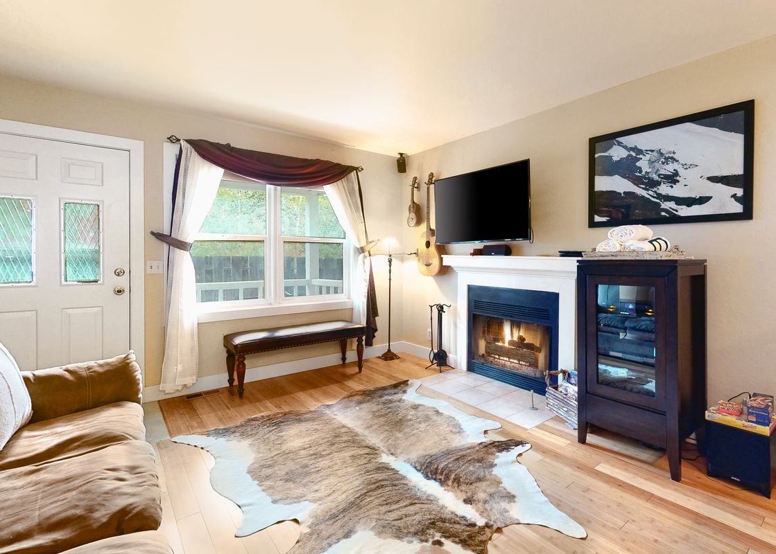 01 Living Room