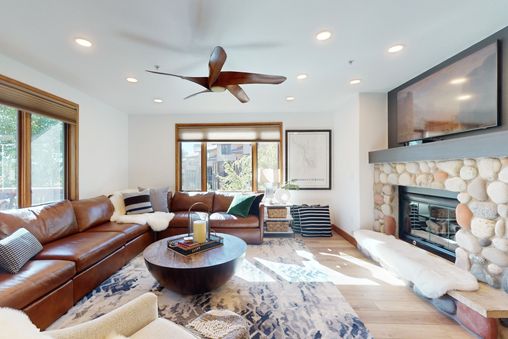 Gas fireplace
