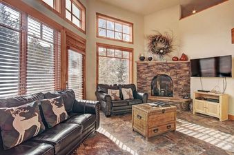 03 Living Room