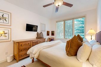 09 Seasons Lodge 202