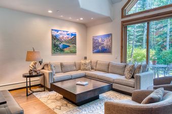 B2 Village Townhouse in Arrowhead Village