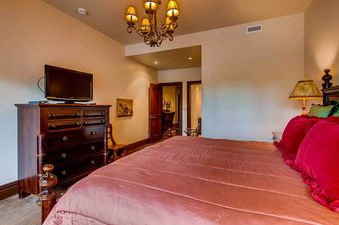 Guest Bedroom 1b
