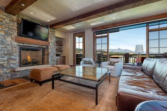01 Wilson Overlook at See Forever Living Room