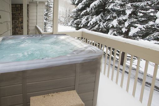 Private Outdoor Hot Tub