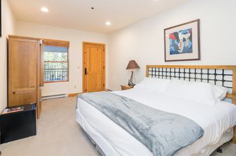 Bear Creek Lodge 110