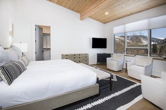 16 Vail Mountain Vista