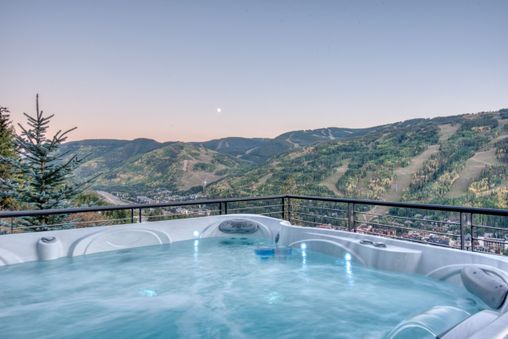 Outdoor Private Hot Tub