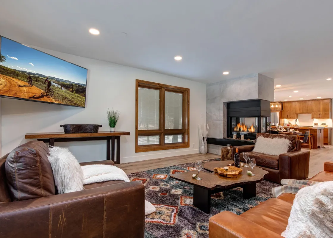 01 Living Room