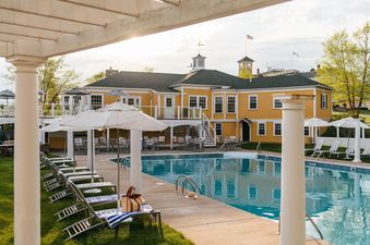 The Mountain View Grand Resort and Spa Classic Room King Bed features a beautiful outdoor pool.