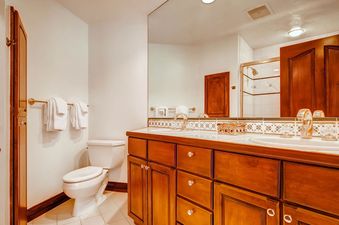 11-oxford-court-105-bath-c1