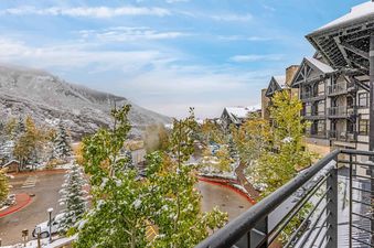 11 Hayden Lodge 2209