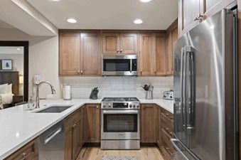 St James Place 427