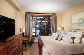 06 Ritz-Carlton Powder Peak Haven