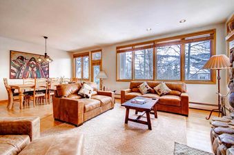 Highlands-Lodge-109-Living3-1