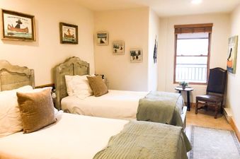 Bear Creek Lodge 111A