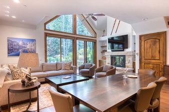B2 Village Townhouse in Arrowhead Village