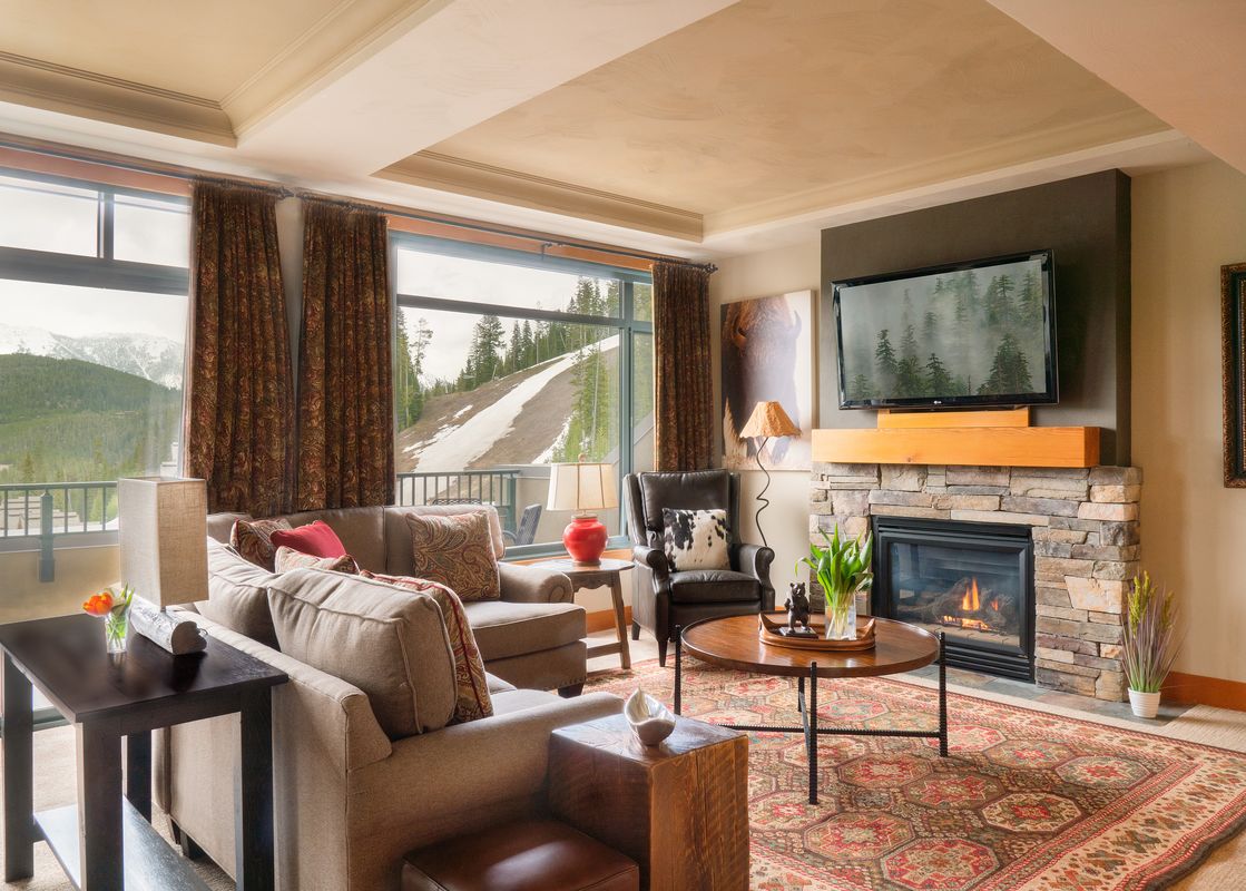 04 Summit Penthouse 1001