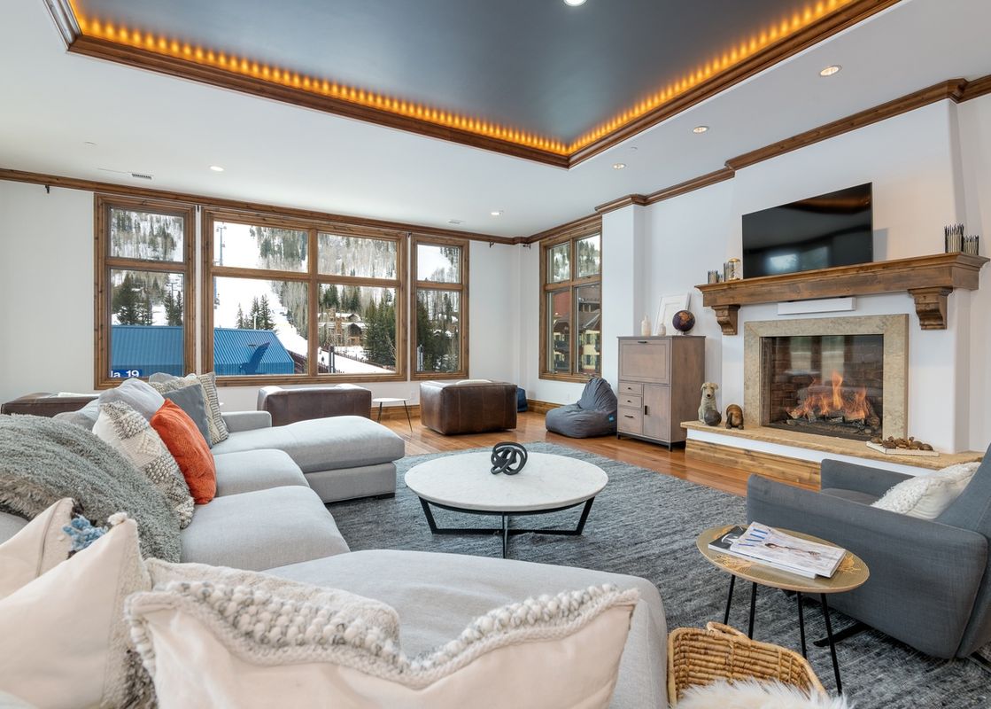 01 Arrabelle Gondola Living Room