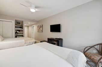 St James Place 333A