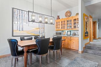Trails End Lodge 404