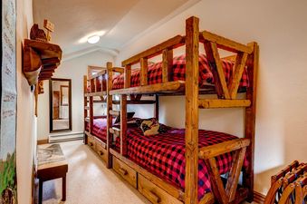 15 Cypress Mountain Chalet Bunk Room