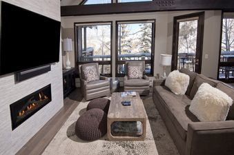 03 Living Room