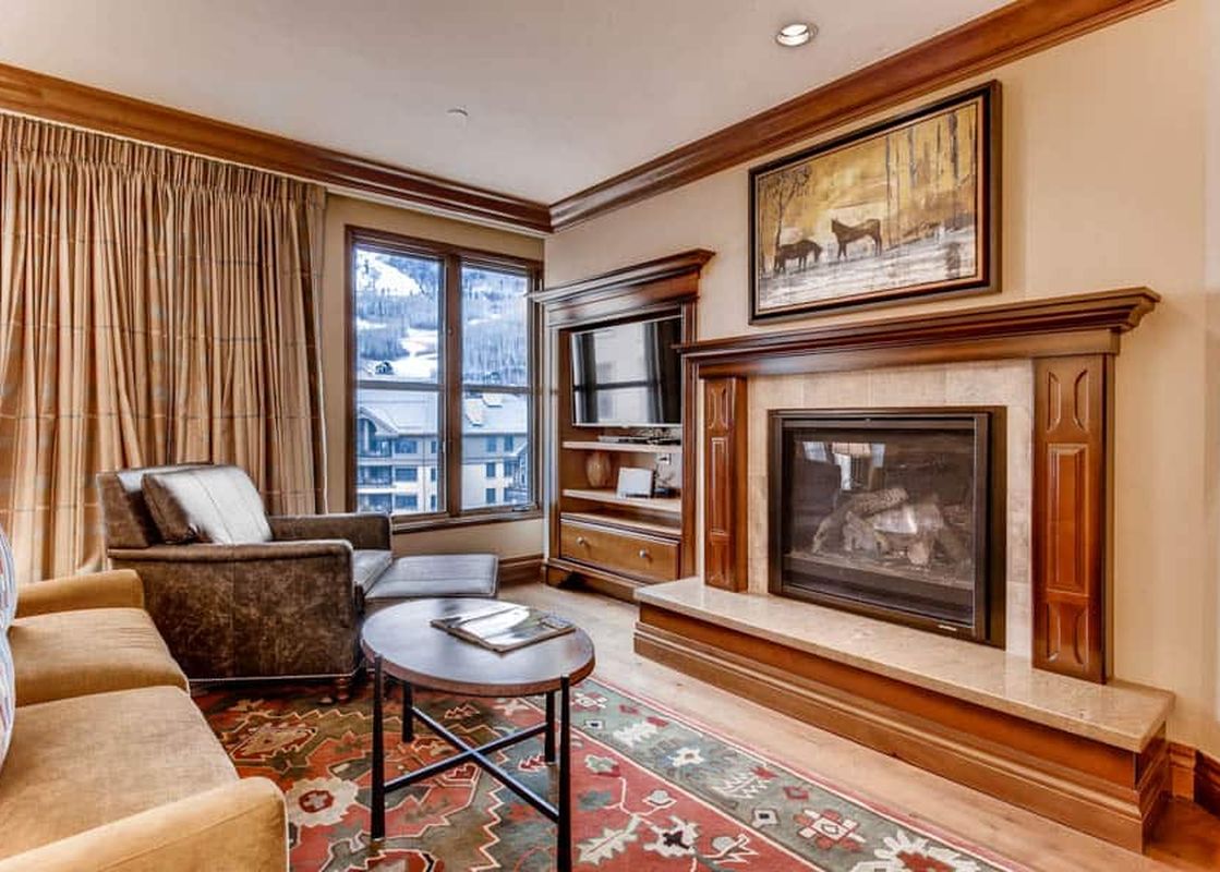 08-Park-Hyatt-Residences-3051