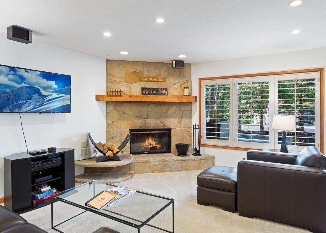 Deer Lake Village 2426