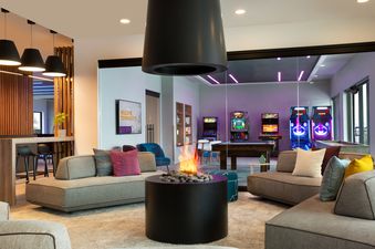 Lobby Gameroom