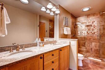 11-Highlands-Westview-101-Bath-A1