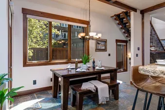 10 Dining