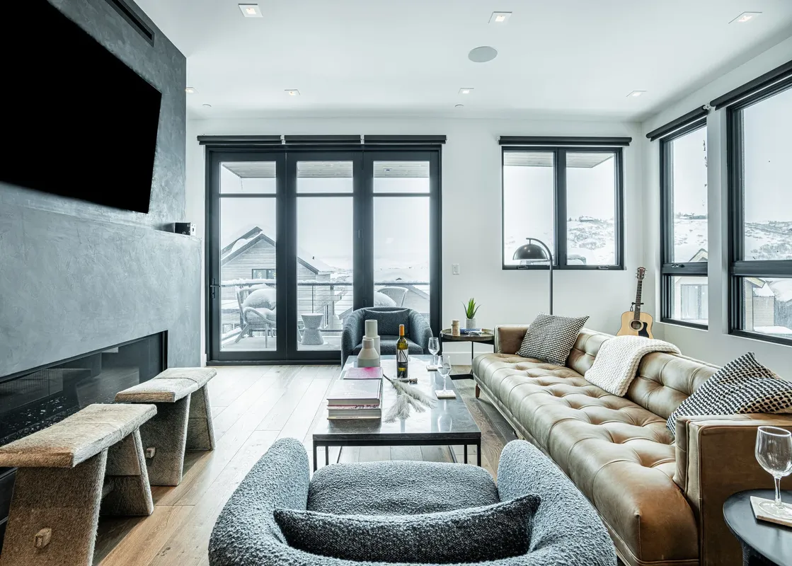 02 Living Room