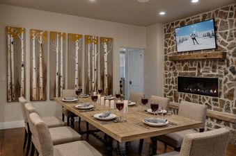 06 Lansdowne Chateau Dining Area