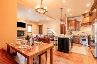 05 Juniper Landing 1108