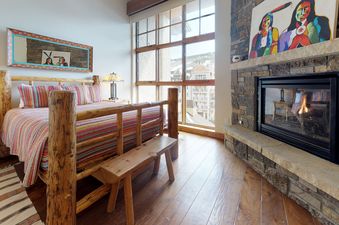 landmark209masterbedroom