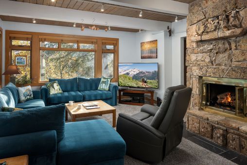 Rock Wall Fireplace