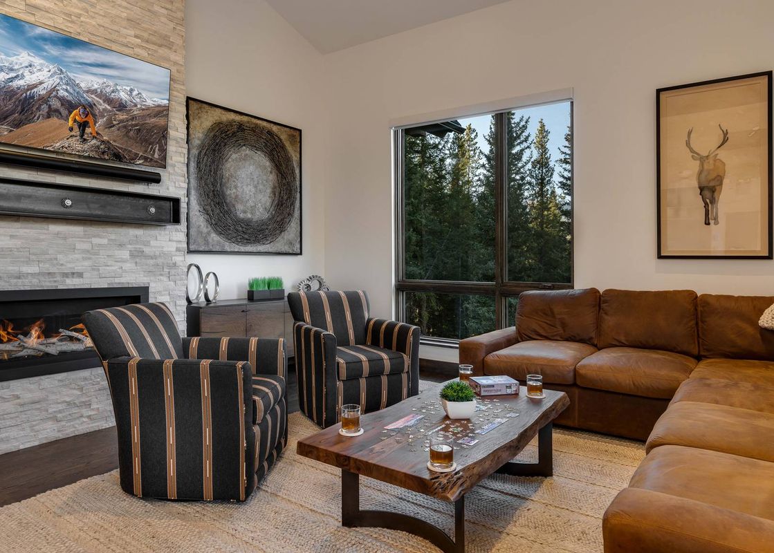 02 Living Room