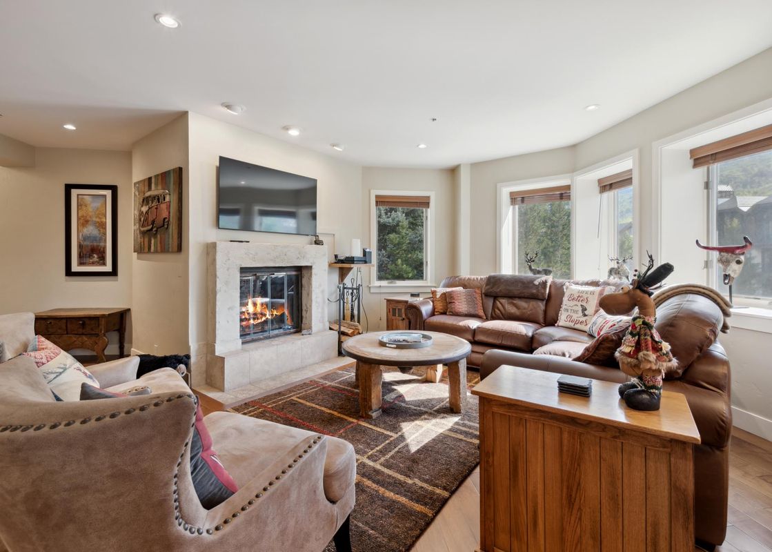 Centennial Residence 15