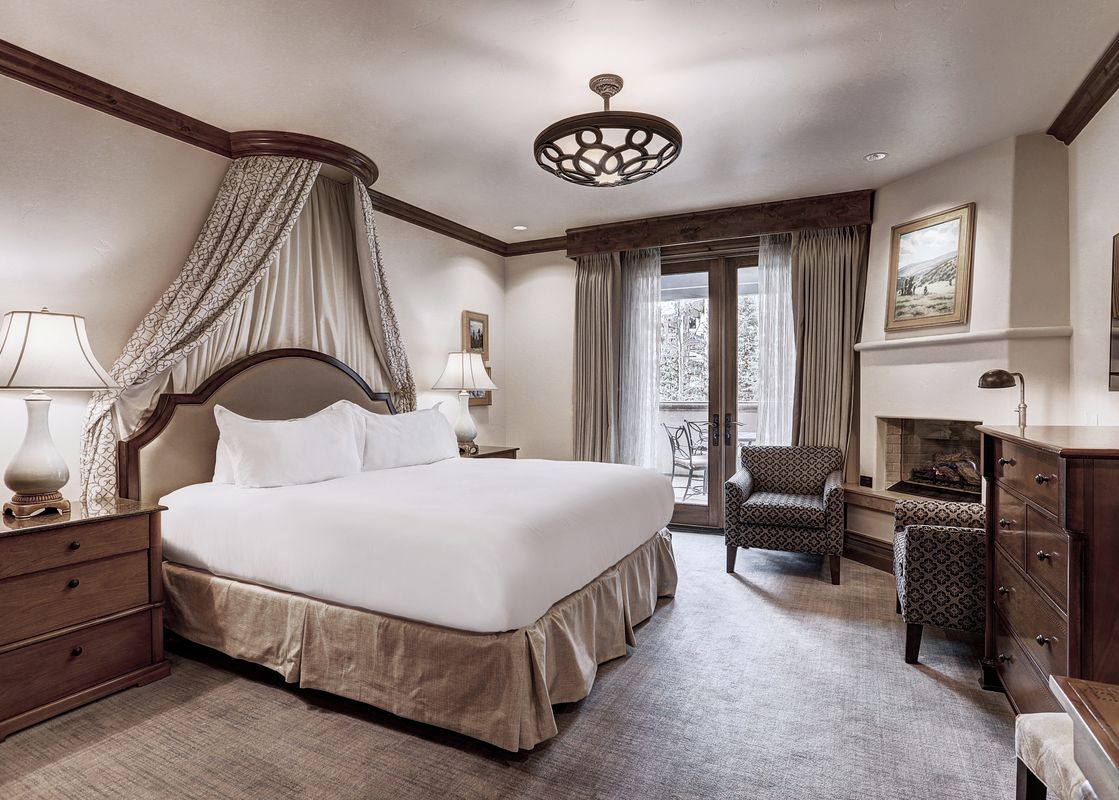 Arrabelle Deluxe Hotel Room with King