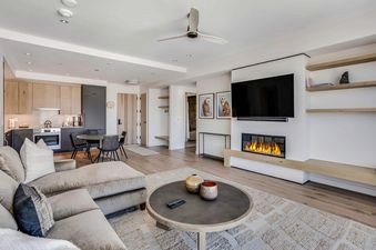 Electric Pass Lodge 404