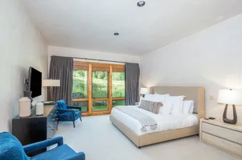 12 Brightside Chalet