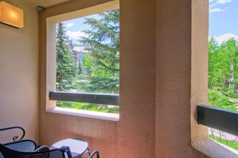 Kiva-333-Patio-2