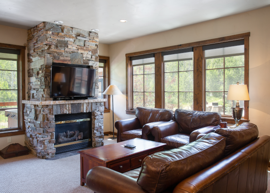 Silver Baron 3 Bedroom Condo with Spa