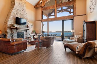 03 Raspberry Ridge Lodge